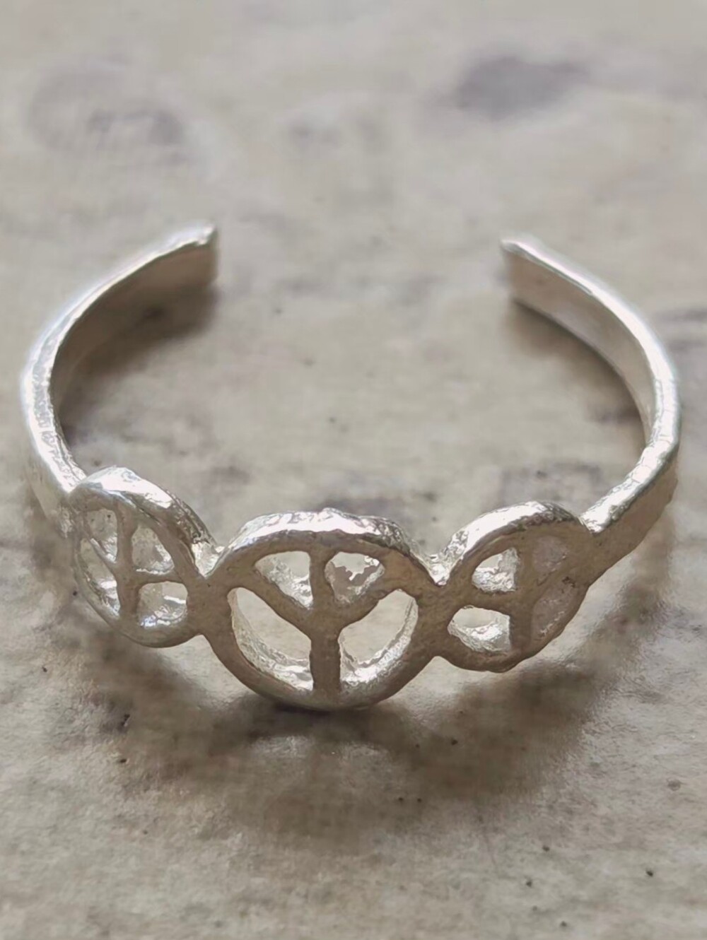 VTG 90s Sterling Silver 925 Triple Peace Sign Adjustable Toe Ring Mint. - Picture 2 of 5